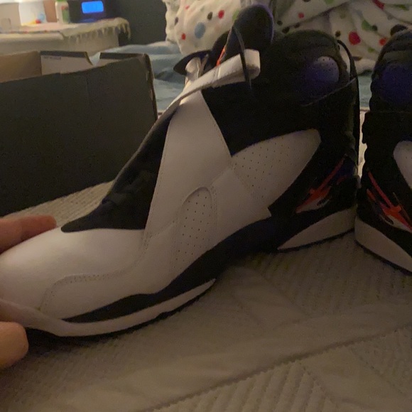 Three peat Jordan 8s [Like new, worn once] - Picture 6 of 11